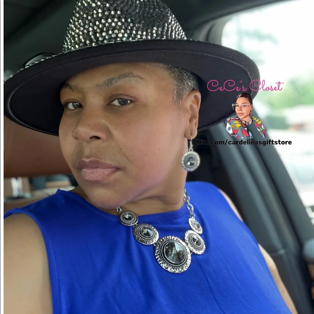 * Full Rhinestone Fedora Hat
* Rhinestone - Picture 5 of 10